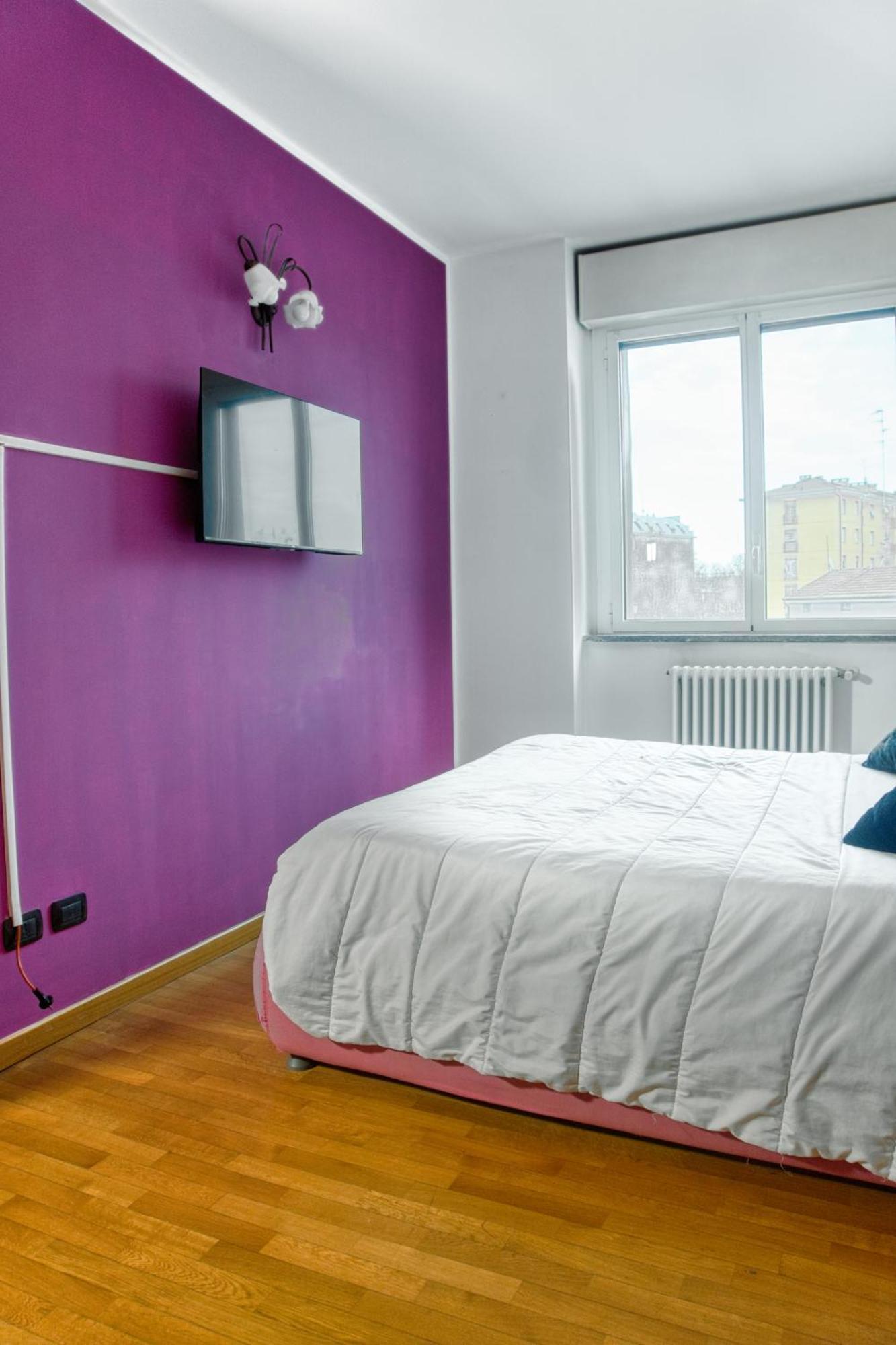 Cozy And Charming 2-bedroom In Isola With Big Terrace Mailand